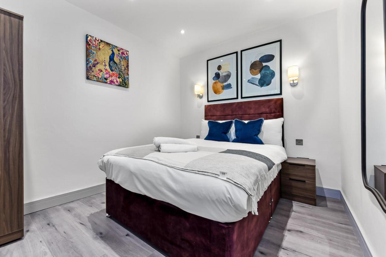 Amazing 2 Bedroom Apartment In Greater London Eksteriør bilde