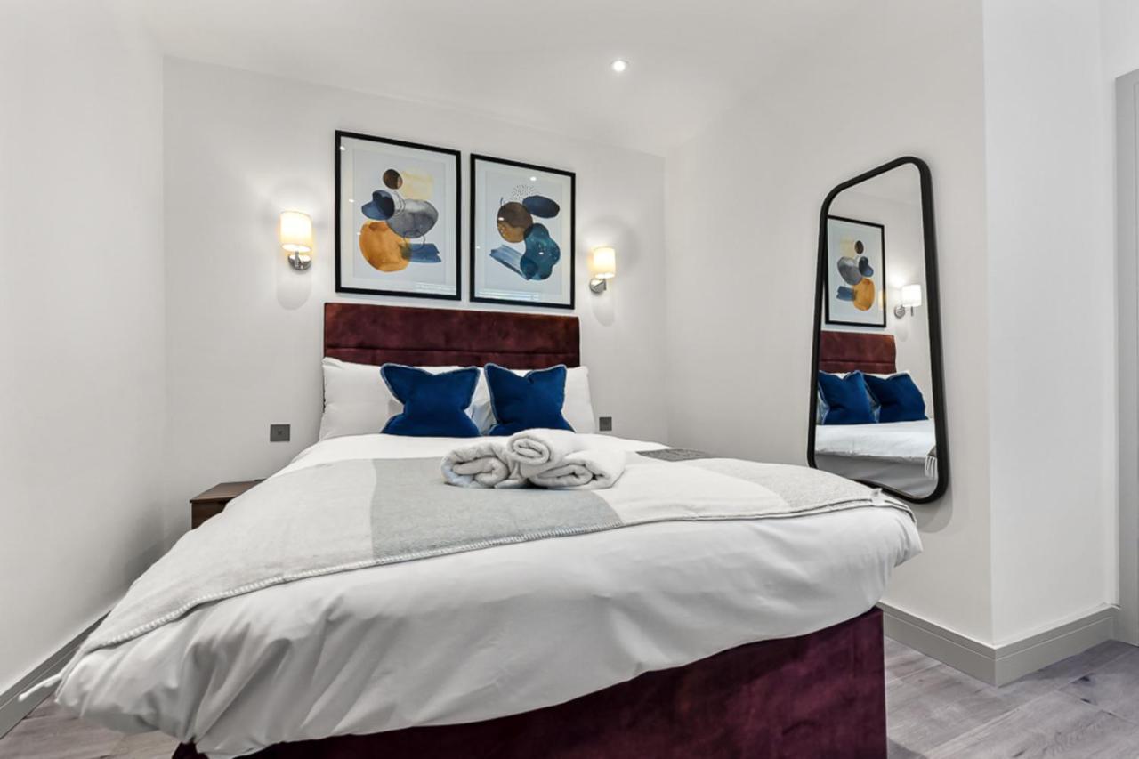 Amazing 2 Bedroom Apartment In Greater London Eksteriør bilde